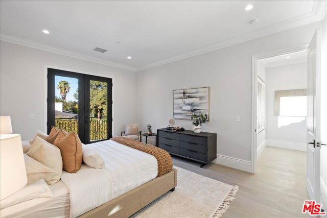 4351 Vanalden Avenue, Tarzana CA: https://media.crmls.org/mediaz/67716574-1401-48f3-a672-3ed79aaffaff.jpg