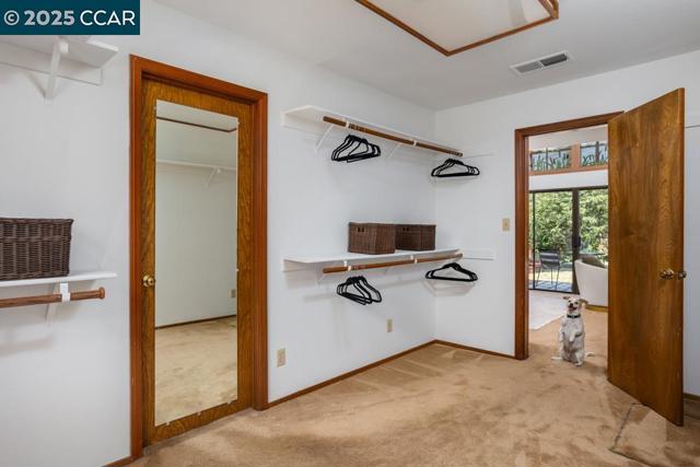 216 Castle Glen Rd, Walnut Creek CA: https://media.crmls.org/mediaz/6772015c-64e6-4bb9-abe3-0b66558ac6b4.jpg