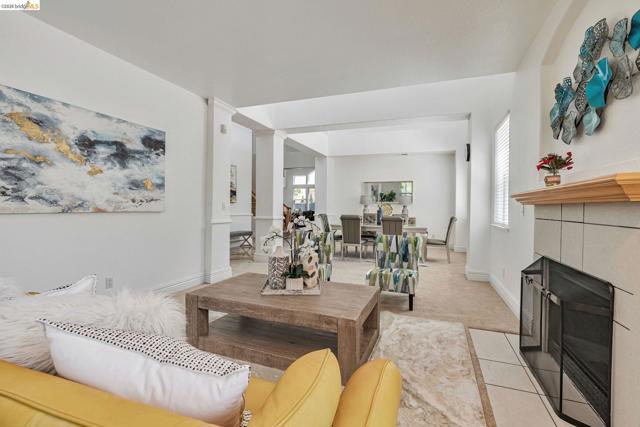 Image 9 of 58 For 5065 Carbondale