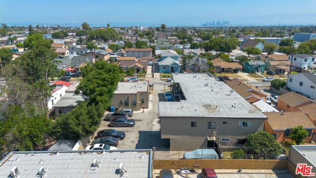 820 -824 W 95th Street, Los Angeles CA: https://media.crmls.org/mediaz/67732871-b0c0-4caa-8521-fae9451b7850.jpg