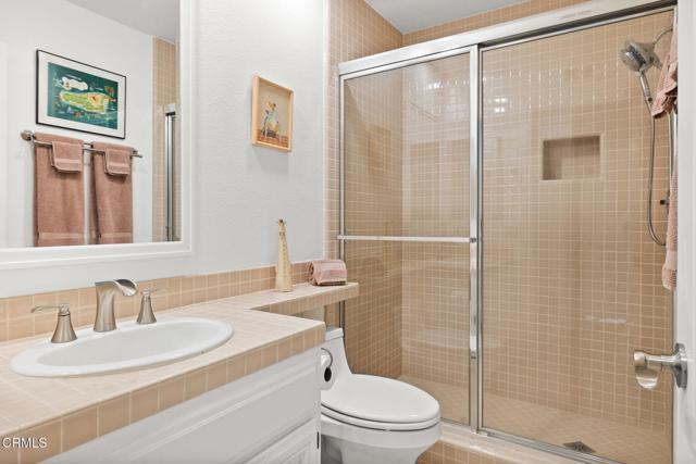 2106 Fox Den Court, Oxnard CA: https://media.crmls.org/mediaz/6773de5c-1e74-4128-a2e5-47bc3372c9e3.jpg