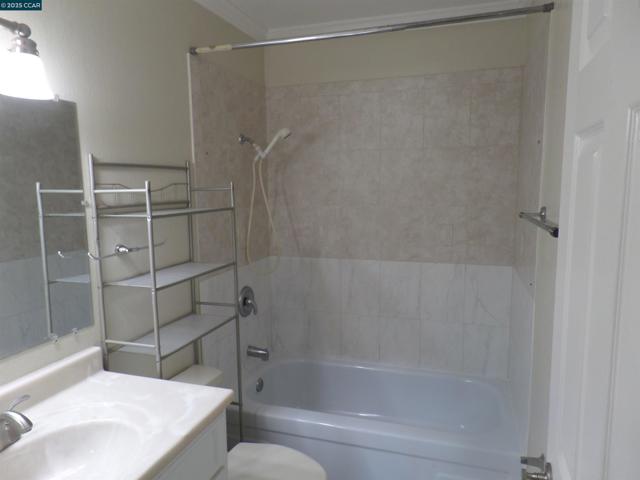 1731 Ellis st, Concord CA: https://media.crmls.org/mediaz/6773e15f-7e17-44ca-a5d9-d855bcbc5161.jpg