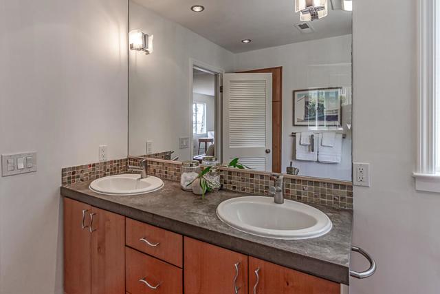 324 Georgetown Avenue, San Mateo CA: https://media.crmls.org/mediaz/6773e6cb-880c-40de-aaf1-1f0665d4ee70.jpg