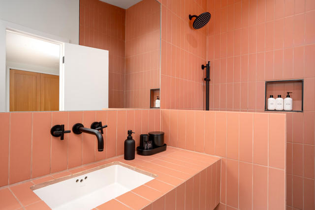 1022 E Mesquite Avenue, Palm Springs CA: https://media.crmls.org/mediaz/6775e6ba-a253-47a6-be64-e32729b54aee.jpg