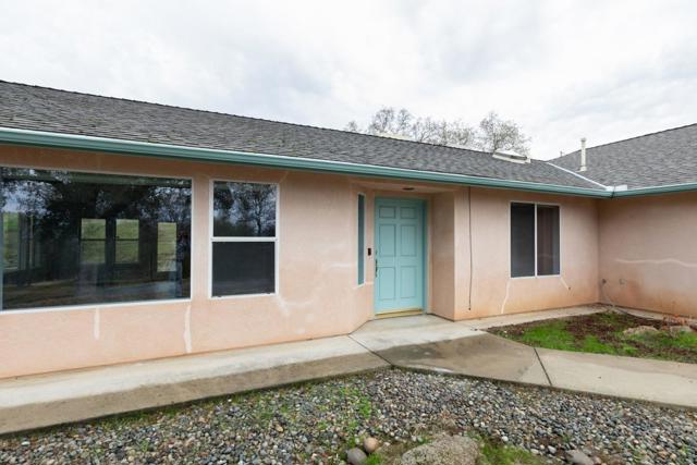 41508 Roaring River Court, Coarsegold CA: https://media.crmls.org/mediaz/677635ac-0708-4a50-a54d-e7b5eb402229.jpg