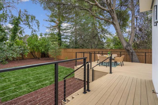 711 Central Avenue, Menlo Park CA: https://media.crmls.org/mediaz/677657d9-9c53-4fba-8c4a-d3dcd3ee0089.jpg