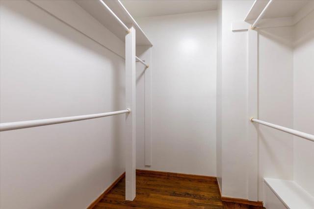 471 Claremont Way, Menlo Park CA: https://media.crmls.org/mediaz/677679eb-415c-4062-a6bd-585f107793ba.jpg