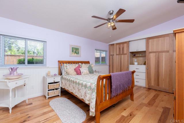 6714 Bedlow Ct, San Diego CA: https://media.crmls.org/mediaz/6776f6ee-e12c-42e4-9a49-0758ad59f5d1.jpg