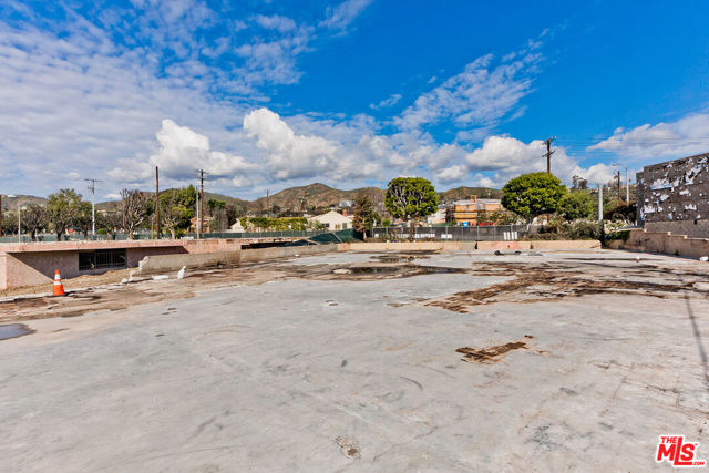 Drew Fenton | 15330 Albright Street Pacific Palisades CA | MLS: 7536187 Drew Fenton | 15330 Albright Street Pacific Palisades CA | MLS: 7536187