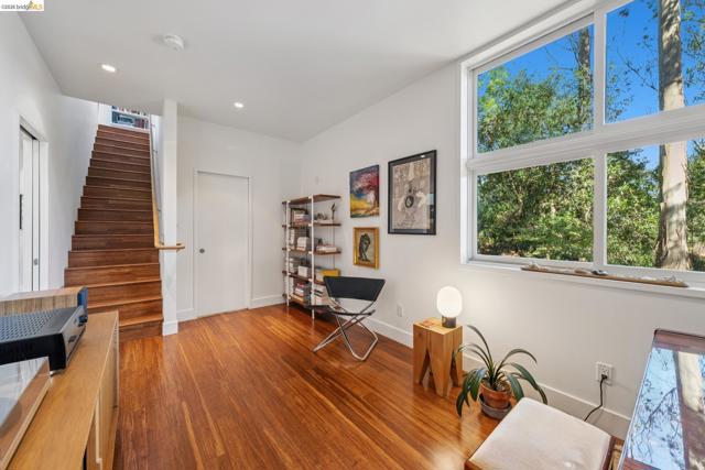 Image 47 of 60 For 8210 Skyline Blvd