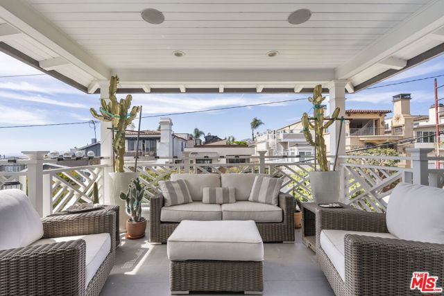636 12th Street, Manhattan Beach, California 90266, 5 Bedrooms Bedrooms, 0 ,4 BathroomsBathrooms,Residential,For Sale,12th,0,26842911 636 12th Street, Manhattan Beach, California 90266, 5 Bedrooms Bedrooms, 0 ,4 BathroomsBathrooms,Residential,For Sale,12th,0,26842911