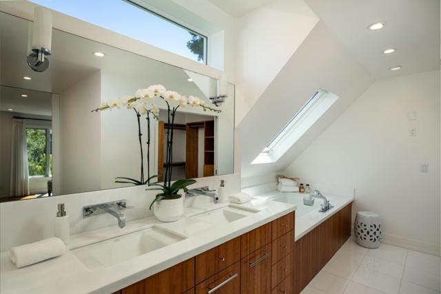 331 Arlington Road, Redwood City CA: https://media.crmls.org/mediaz/677af5c9-fc60-4627-8d01-fb81b8377c3f.jpg