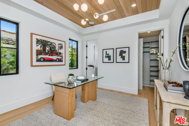 Drew Fenton | 1047 Kagawa Street Pacific Palisades CA | MLS: 6904849