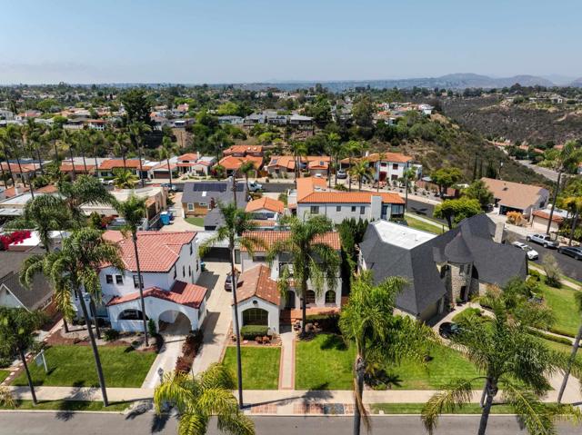 4374 Adams Ave, San Diego CA: https://media.crmls.org/mediaz/677c9487-65ad-4a73-9b45-d74bbe946f2d.jpg