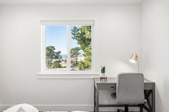 Image 30 of 55 For 2131 35th Avenue