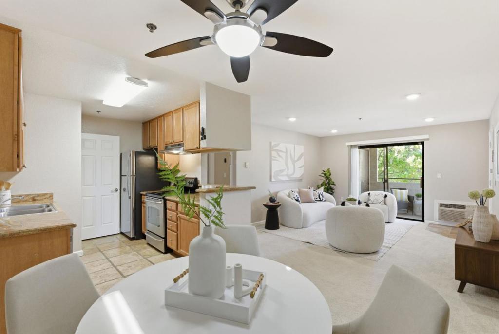 880 E Fremont Avenue #624