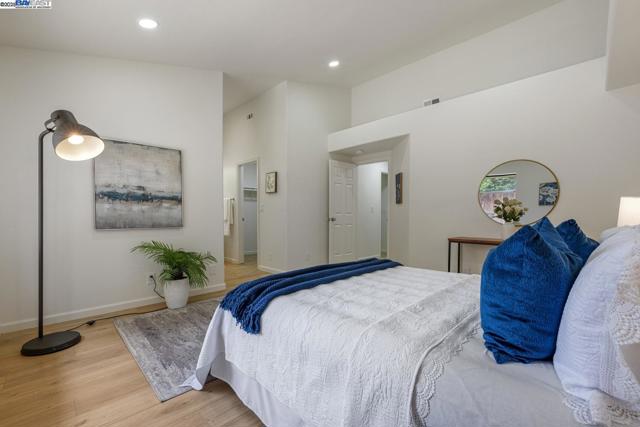 1023 Snowgoose Ln, Manteca CA: https://media.crmls.org/mediaz/677ef0b1-4792-43b5-b91e-bee53ee9ce5f.jpg