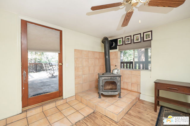 6307 Cedar Court, Angelus Oaks CA: https://media.crmls.org/mediaz/677f2706-2e08-4255-b3ed-e98a68bd9b22.jpg