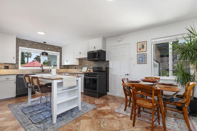 3581 Mount Abbey Ave, San Diego CA: https://media.crmls.org/mediaz/678178b9-3aa9-4dba-893c-9534e813376d.jpg