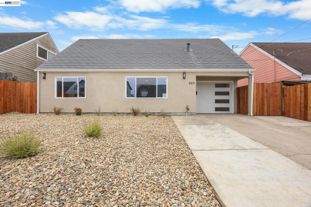 460 Inverness Dr