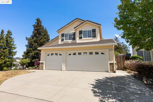2 Quiet Path Ct, Pittsburg CA: https://media.crmls.org/mediaz/6782de0f-fb5d-4857-a338-ed1ba0cba1f7.jpg