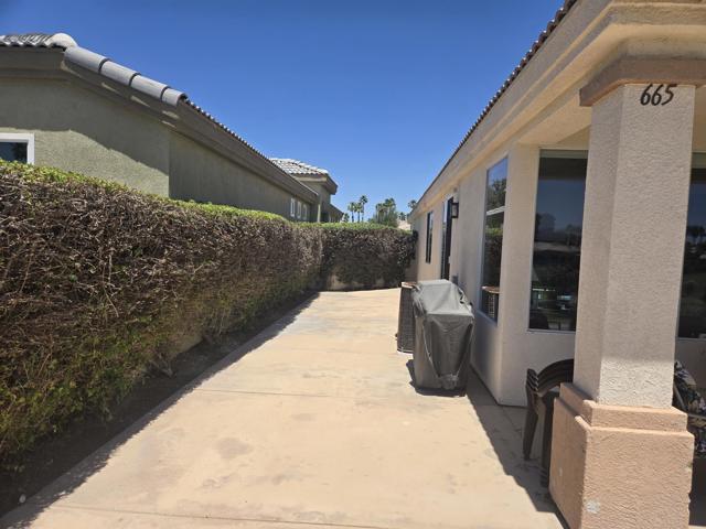 67665 S Natoma Drive, Cathedral City CA: https://media.crmls.org/mediaz/678444d1-68af-4f21-adf9-b54aaa37a3e1.jpg