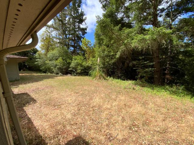 300 Winona Way, Aptos CA: https://media.crmls.org/mediaz/6784f3fe-0ed3-4a96-80b5-158ed8c56cd3.jpg