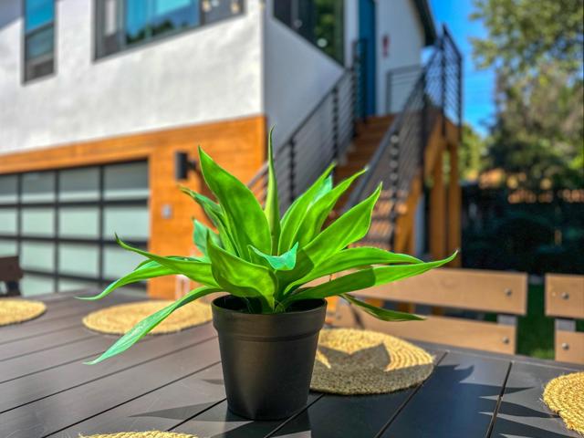 2059 Jonathan Avenue, San Jose CA: https://media.crmls.org/mediaz/6785cb71-308d-41f4-8875-3afe64add3ef.jpg