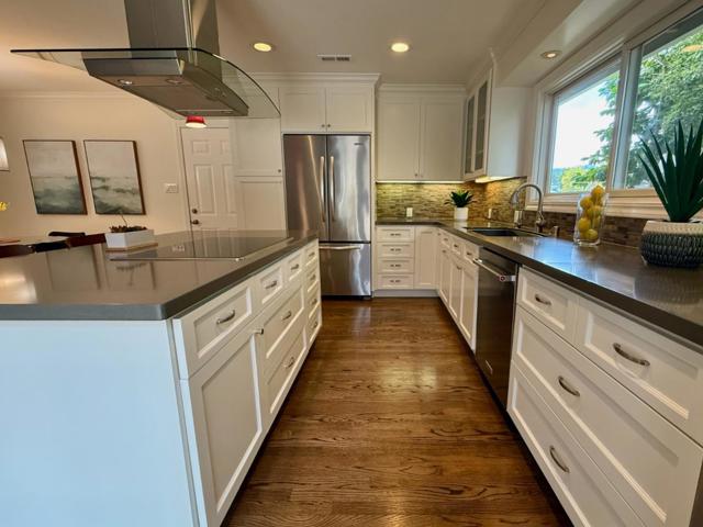 6863 Devon Way, San Jose CA: https://media.crmls.org/mediaz/678600a1-35f0-4a27-a8f0-a2311f522180.jpg