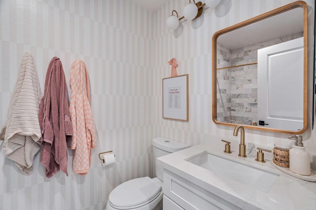https://media.crmls.org/mediaz/67867ceb-c9af-4ab9-b39c-81040ffb1571.jpg?preset=X-Large