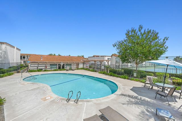 Detail Gallery Image 25 of 27 For 230 Candice Pl, Vista,  CA 92083 - 1 Beds | 1 Baths
