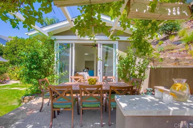 Detail Gallery Image 43 of 55 For 907 Poppy Lane, Carlsbad,  CA 92011 - 4 Beds | 4 Baths