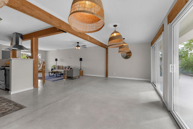 3967 E Sunny Dunes Road, Palm Springs, CA 92264