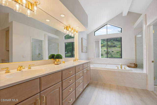 790 Spring Canyon Place, Thousand Oaks CA: https://media.crmls.org/mediaz/6789225d-e87f-4b8c-b1aa-17ca8feb775f.jpg
