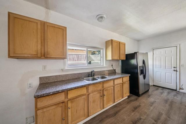 694 Delmas Avenue, San Jose CA: https://media.crmls.org/mediaz/6789b880-6503-4b7f-89b6-c20d6d571691.jpg