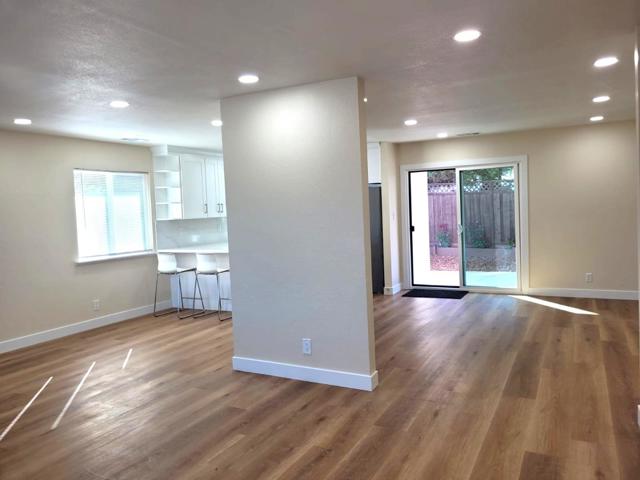 315 Colleen Court, Morgan Hill CA: https://media.crmls.org/mediaz/6789e61a-c350-41ca-a4f6-8115150208f4.jpg