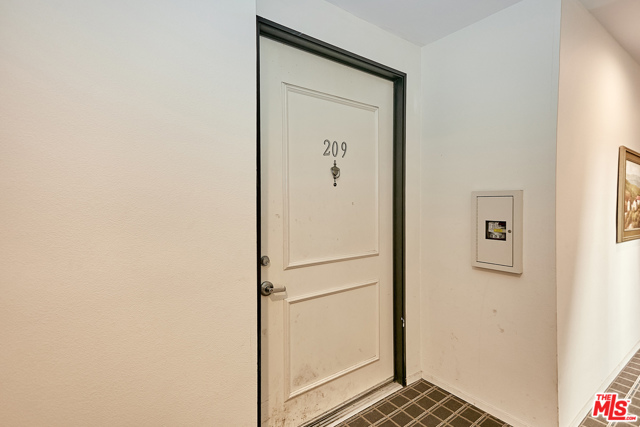 Image 3 for 625 S Berendo St #209, Los Angeles, CA 90005