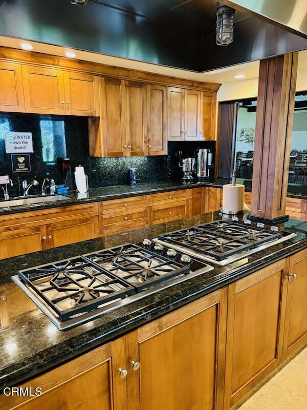 1215 Anchors Way, Ventura CA: https://media.crmls.org/mediaz/678a1d87-b3ac-4b4c-b067-9c279ff6c118.jpg