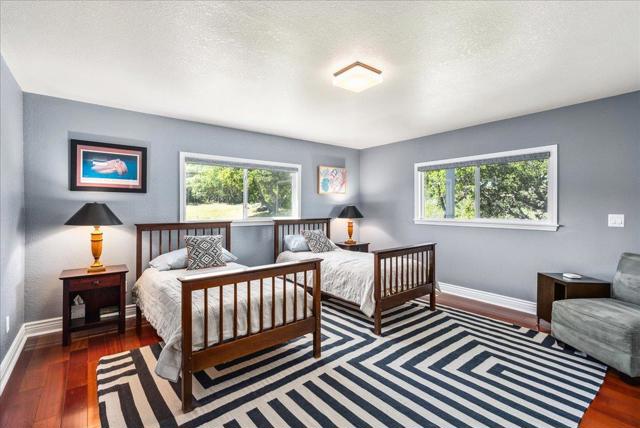 24805 Corte Poco, Salinas CA: https://media.crmls.org/mediaz/678a7422-fb23-4df6-bb49-239de6755dcc.jpg