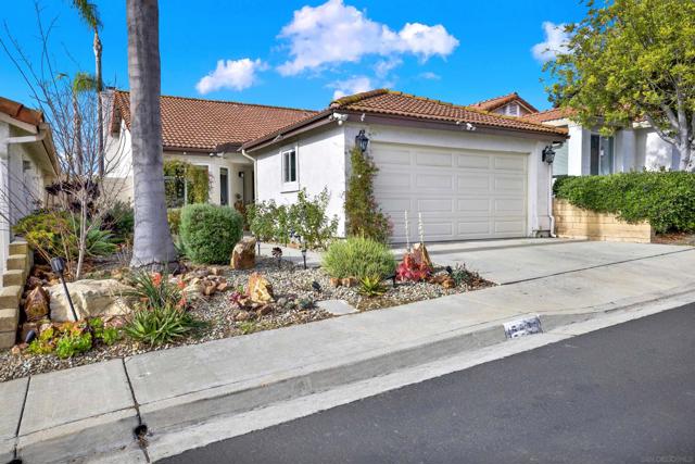 15852 Caminito Cercado, San Diego CA: https://media.crmls.org/mediaz/678a9bce-2299-4769-81d4-7eeb8b4ec916.jpg
