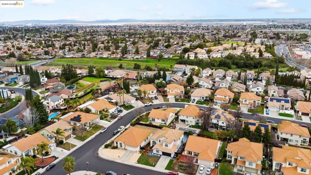 2105 Bedrock Way, Antioch CA: https://media.crmls.org/mediaz/678b1854-ee02-48ab-a984-48f5cf430fa1.jpg