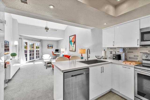 500 E Amado Road, Palm Springs CA: https://media.crmls.org/mediaz/678bbd76-8813-442f-991b-f8362d975f81.jpg