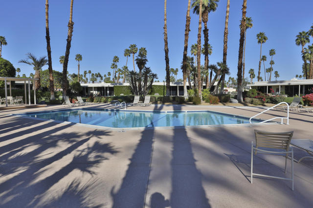 45735 Pawnee Road, Indian Wells CA: https://media.crmls.org/mediaz/678c554b-2a88-40ac-a8ae-c22a4baa7c40.jpg