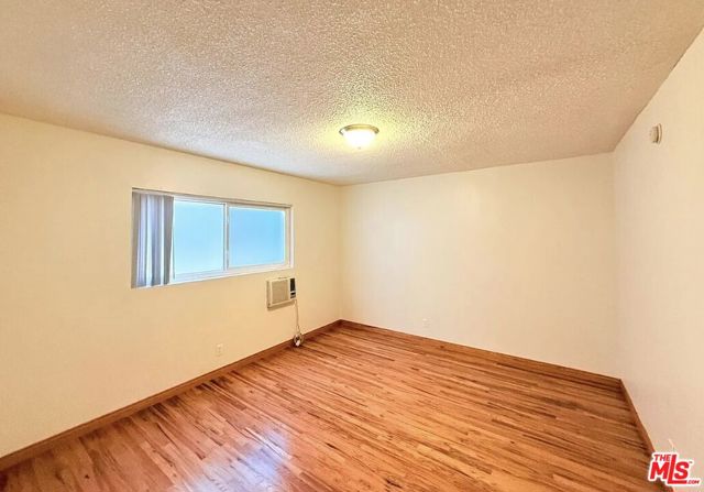 12325 Riverside Drive photo 7