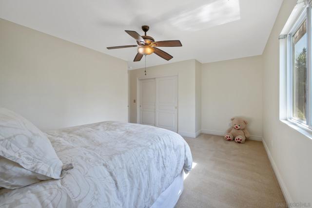 Image 55 of 69 For 2415 Oak Grove Ct