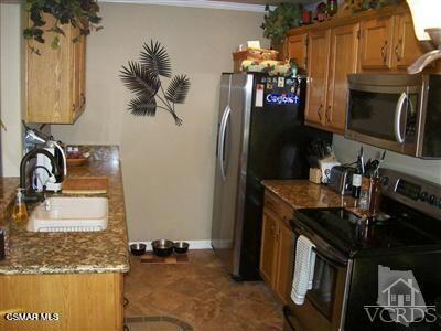 1137 Landsburn Circle, Westlake Village CA: https://media.crmls.org/mediaz/678f5113-dd01-48cf-a2cb-a45097a68c34.jpg