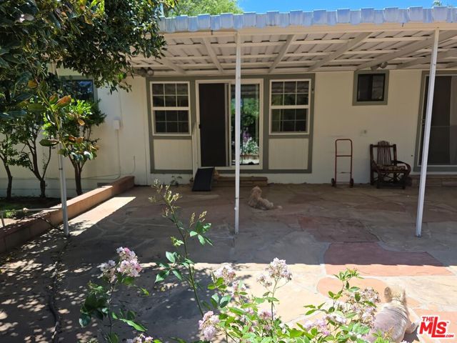 7229 Columbia Way, Lancaster CA: https://media.crmls.org/mediaz/678f62bf-1776-452f-b78d-4530bda4932f.jpg