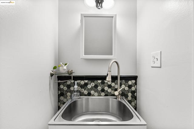 2044 Sierra Rd., Concord CA: https://media.crmls.org/mediaz/6791c3e8-f483-4885-a8c9-0cbc42afb130.jpg