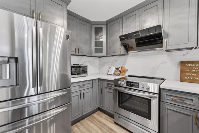 35 28th Avenue, San Mateo CA: https://media.crmls.org/mediaz/67920eb2-3ae9-4403-ac21-ae0768b9fad7.jpg