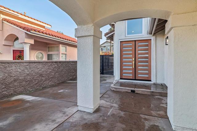 664 Crescent Dr, Chula Vista CA: https://media.crmls.org/mediaz/67949567-3b72-4c5b-a46c-2471d14a870c.jpg
